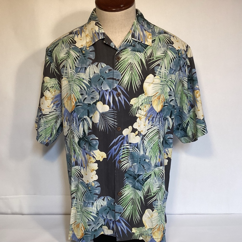 Tommy Bahama Original Fit Silk Tropical Print Hawaiian Shirt size Men’s large
